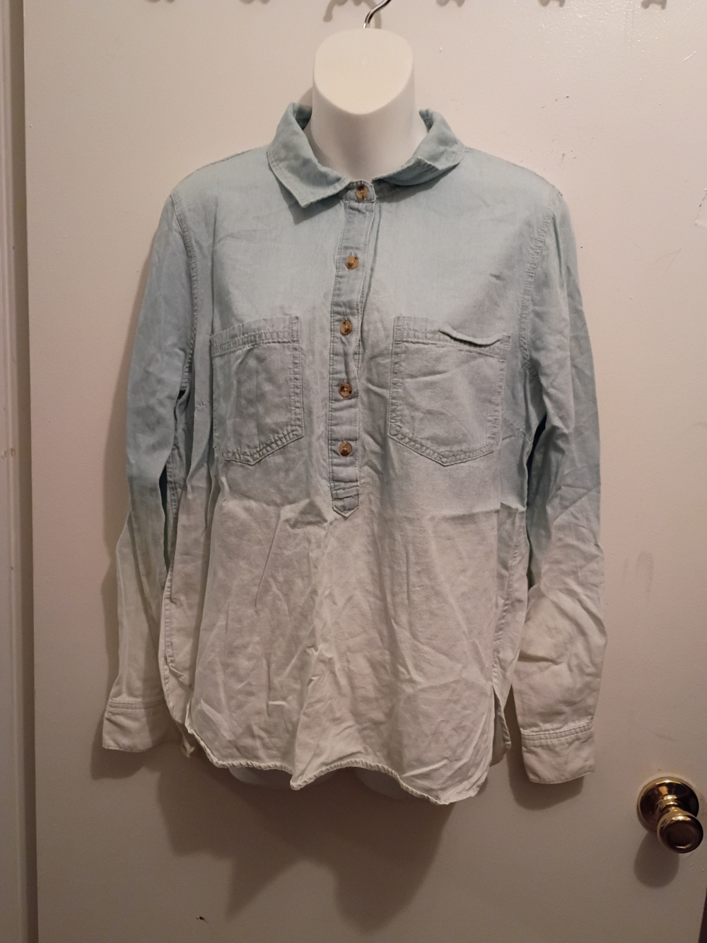Jessica Simpson Light Blue to White Ombre Men's Button-Front Shirt
